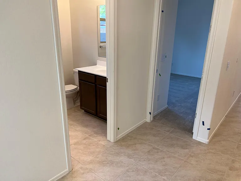 1941 N Hubbard Ln — Photo 11