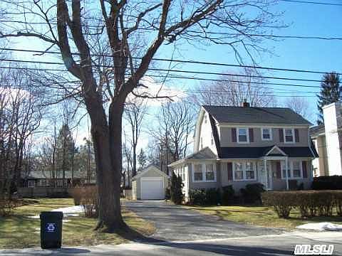 1st image of 211 1st St