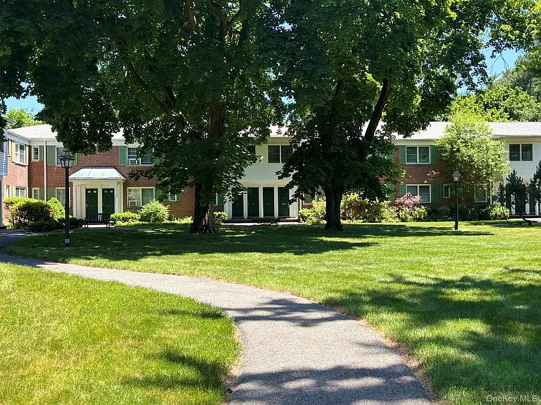 590 Bedford Rd #3A — Photo 3