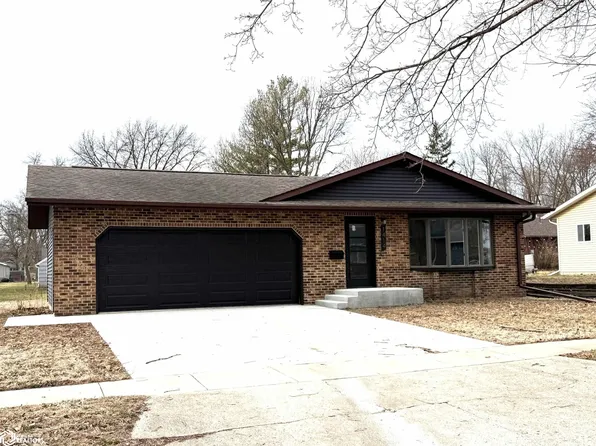 1414 E Linden St, Algona, IA 50511