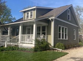 402 N Main St, Saint Joseph, IL 61873