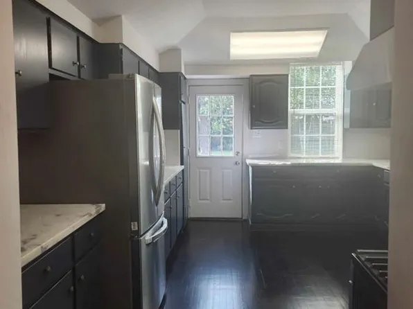 8118 Ogden St #B, Houston, TX 77017