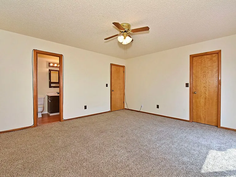 3729 Thundercloud Dr — Photo 12