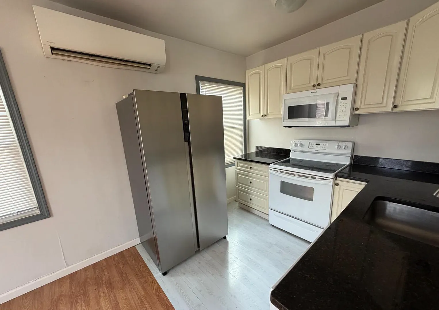 600 Keefer Pl NW — Photo 2