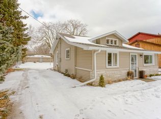 W348N5130 Elm Ave, Okauchee, WI 53069