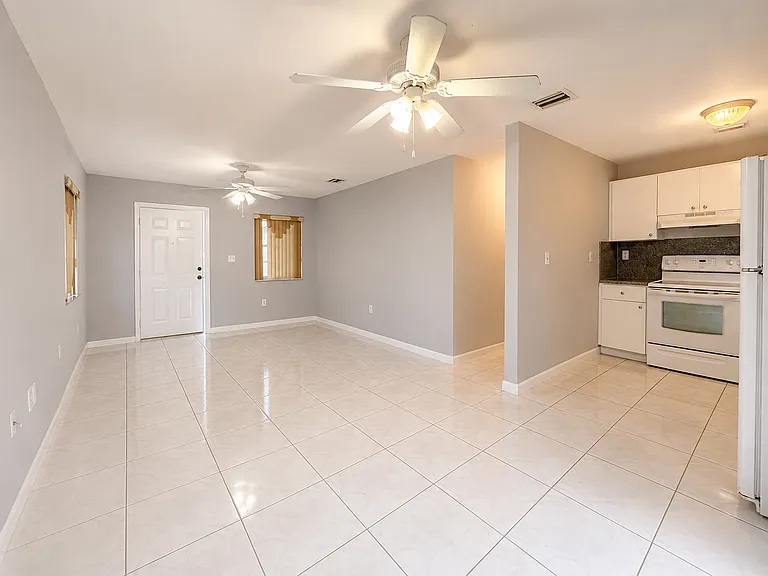 S Biscayne River Dr — Photo 4