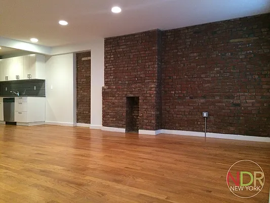 Rented by Next Door Realty NYC | media 17