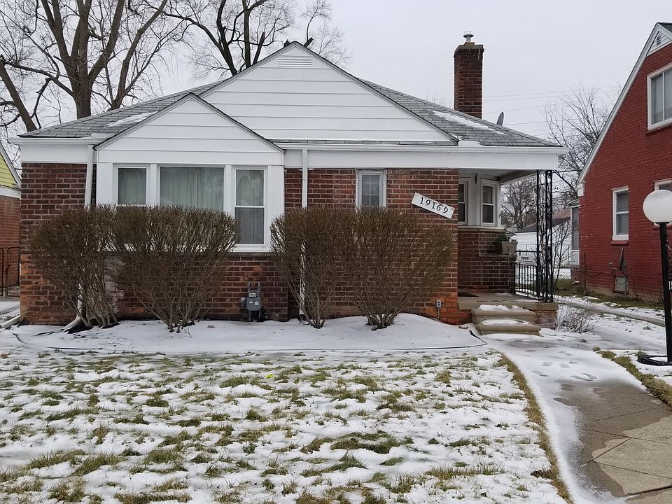 1st image of 19169 Sussex St