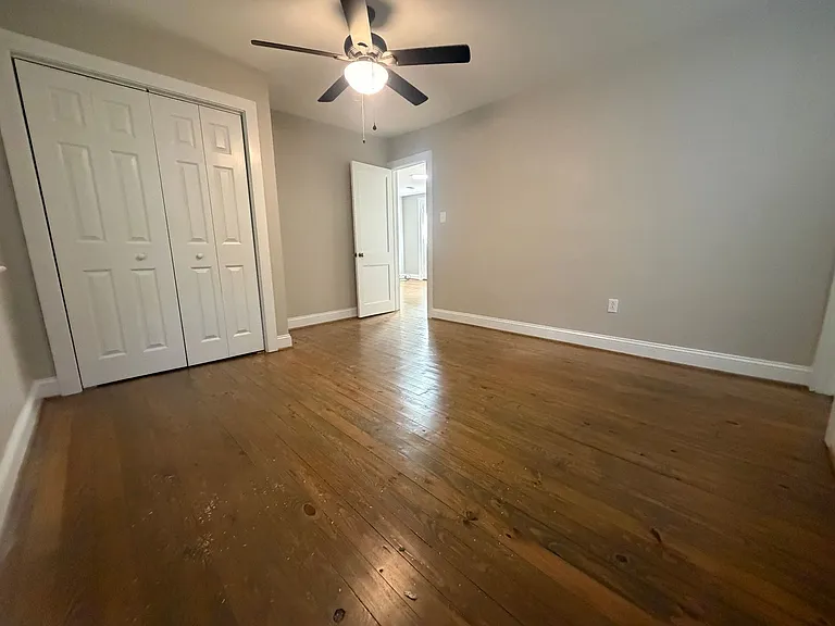718 Confederate Ave — Photo 9