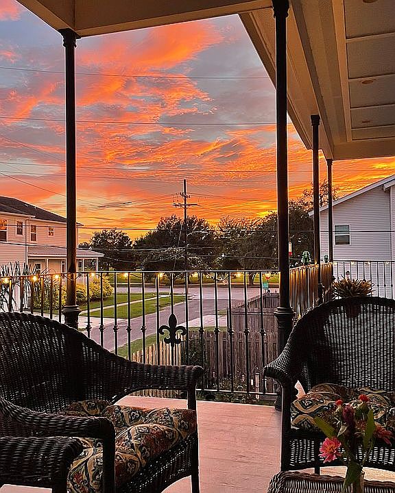 Enjoy the shade & sunsets!
