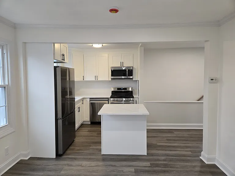 1311 Park Ave #2 — Photo 4