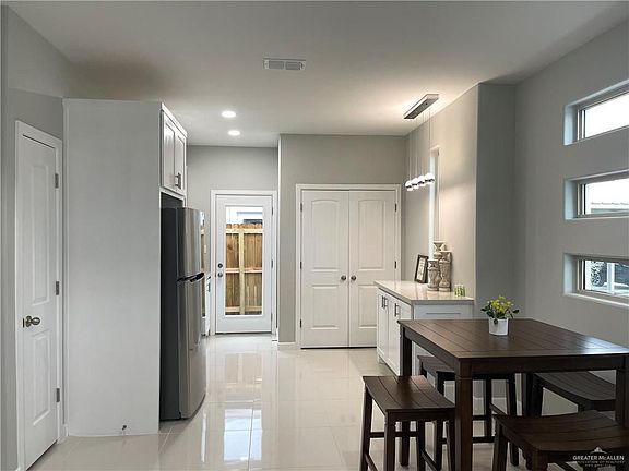 2nd image of 205 N West St #1
