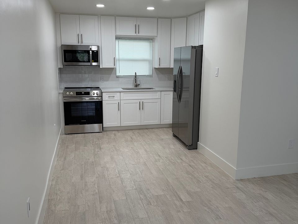 1st image of 430 Hibiscus St APT 1C