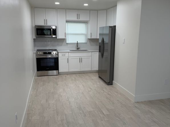 430 Hibiscus St APT 1C