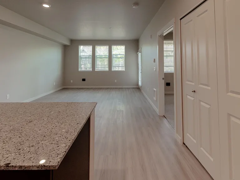 Abbey Creek Apartments — Photo 44
