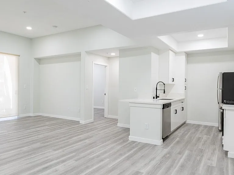 2820 Sawtelle Blvd — Photo 66