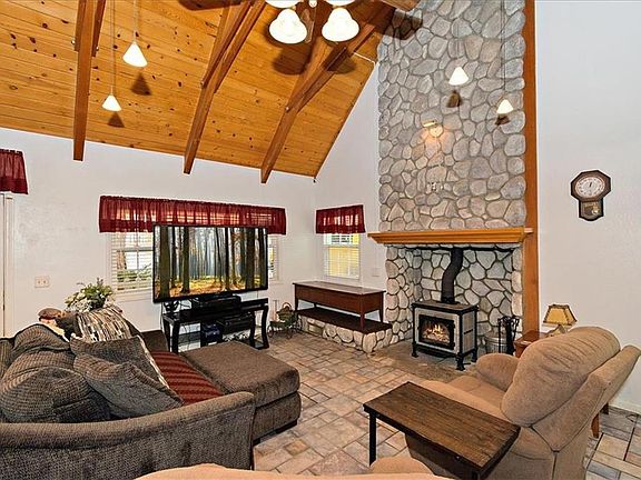 4th image of 138 Teakwood Dr