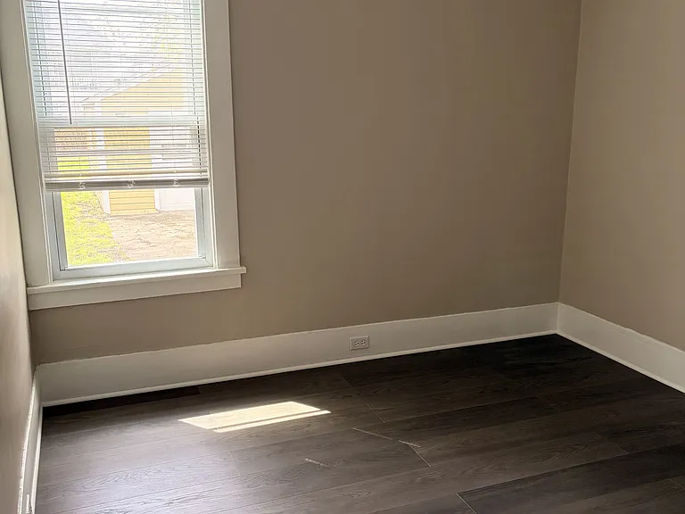 296 Crestwood Ave #1 — Photo 10