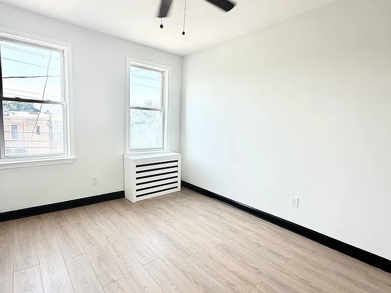2525 W Lafayette Ave — Photo 17
