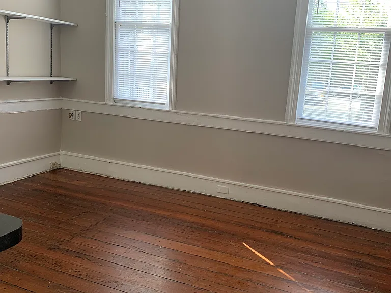 33 1/2 Cannon St #301 — Photo 3
