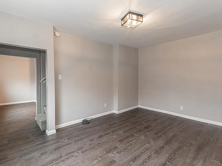 4215 Garwood Way — Photo 10