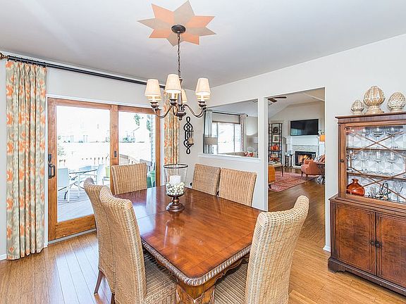 DR overlooking FR & deck