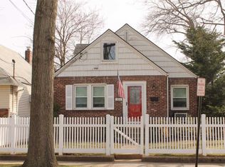 200 Brooklyn Ave, New Hyde Park, NY 11040