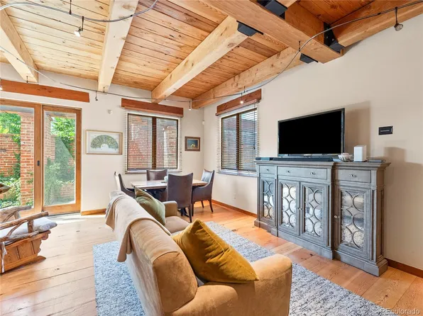 877 S Washington Street, Denver, CO 80209