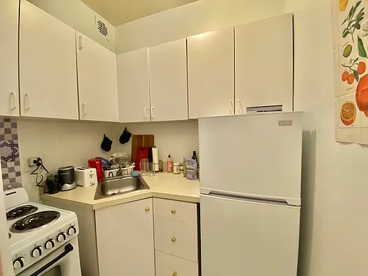 Rented by CJ Net Inc. | media 3