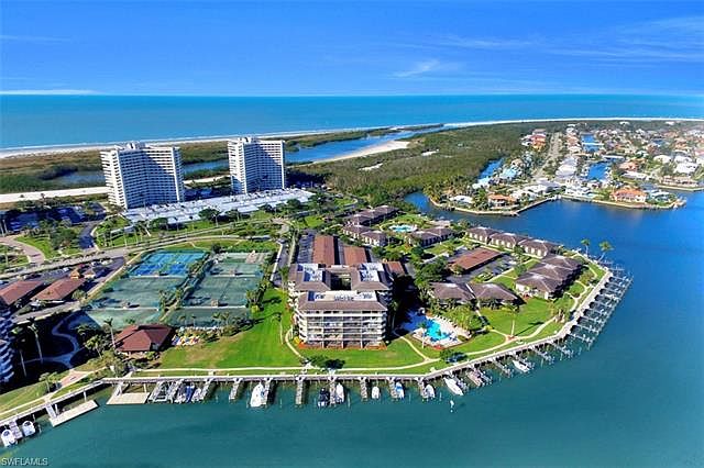 1st image of 573 Seaview Ct APT 4