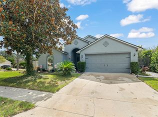 25424 Divot Dr, Mount Plymouth, FL 32776