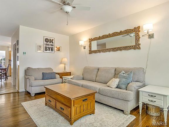 4th image of 3952 Itaska St