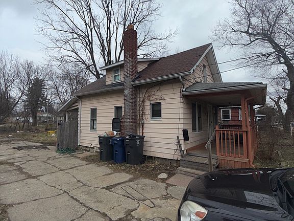 2nd image of 1218 Pinehurst Ave