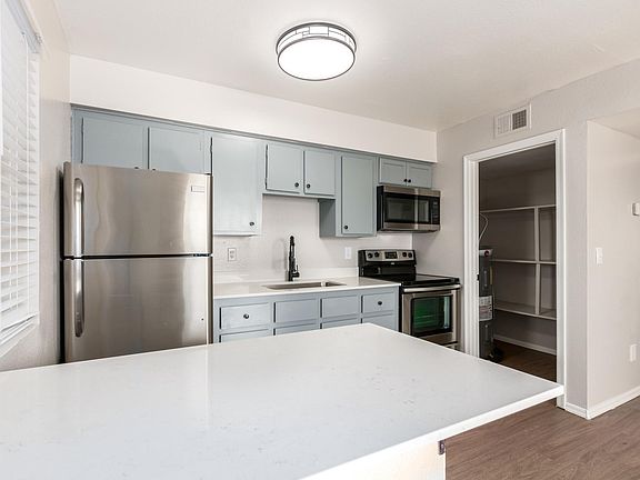 2nd image of 1448 E Cinnabar Ave #201