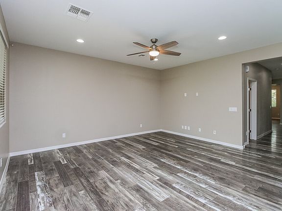 4th image of 4411 W Kirkland Ave