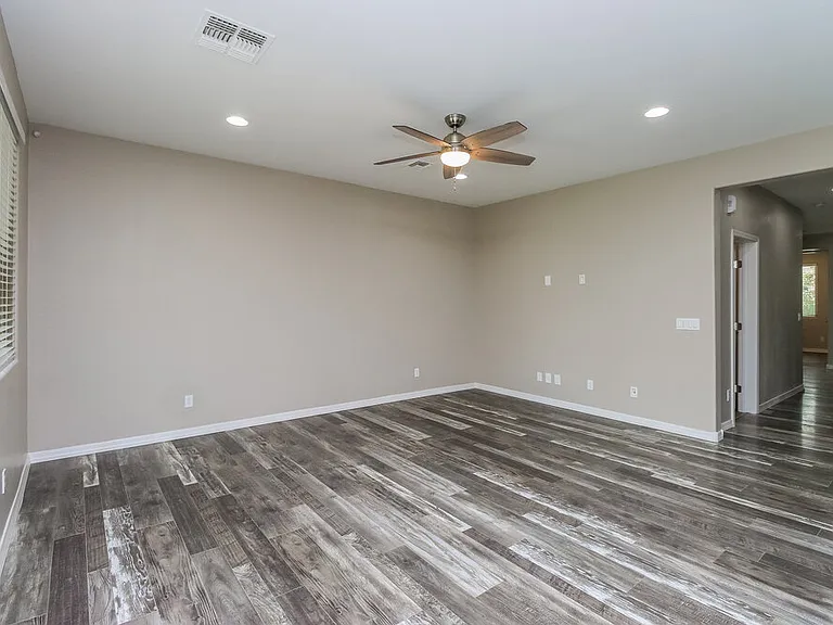 4411 W Kirkland Ave — Photo 4