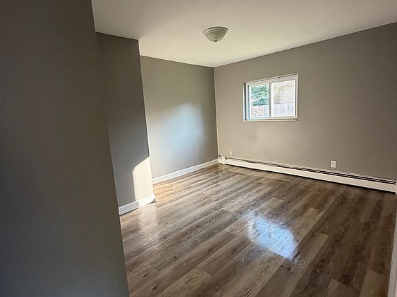 4th image of 205 N Catherine St