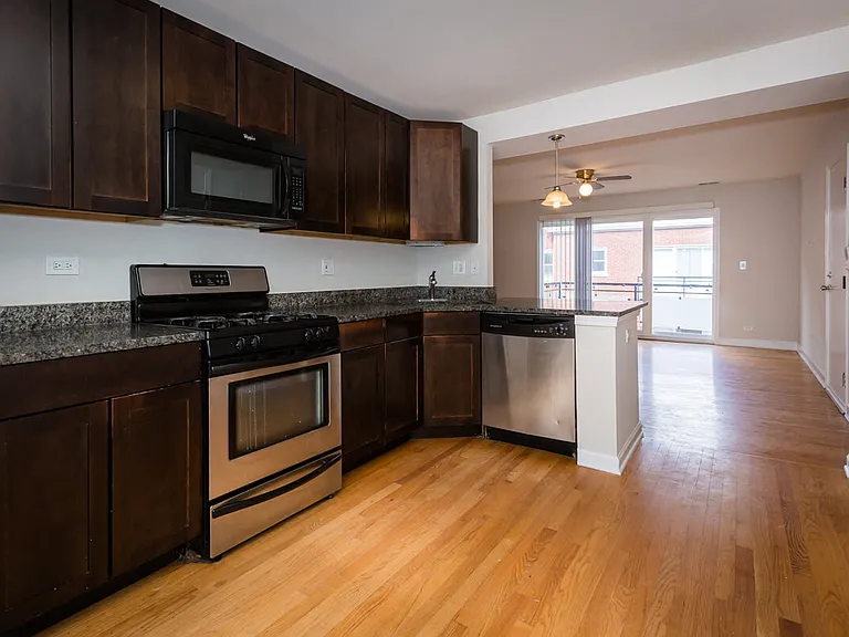 6435-43 N. Damen Ave. — Photo 10