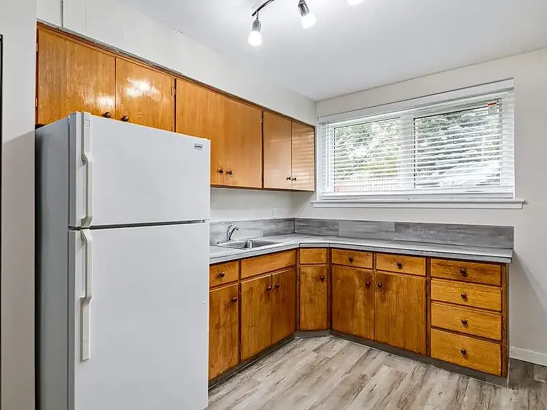 2627 Lacon St #2 — Photo 13