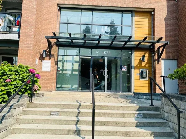 13733 107a Ave #308, Surrey, BC V3T 0B7