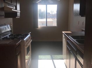 24934 Walnut St APT 215, Newhall, CA 91321