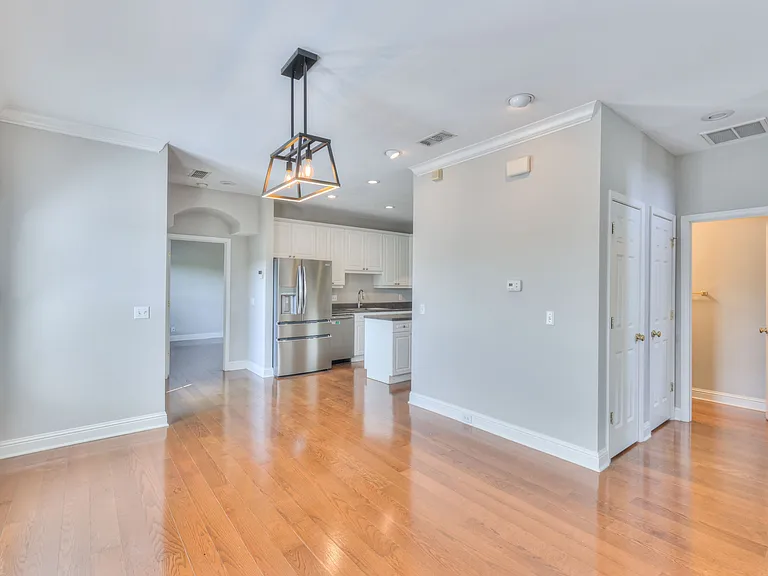2111 Gold Valley Dr — Photo 6