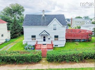 370 Hudson St, New Waterford, NS B1H 3P6