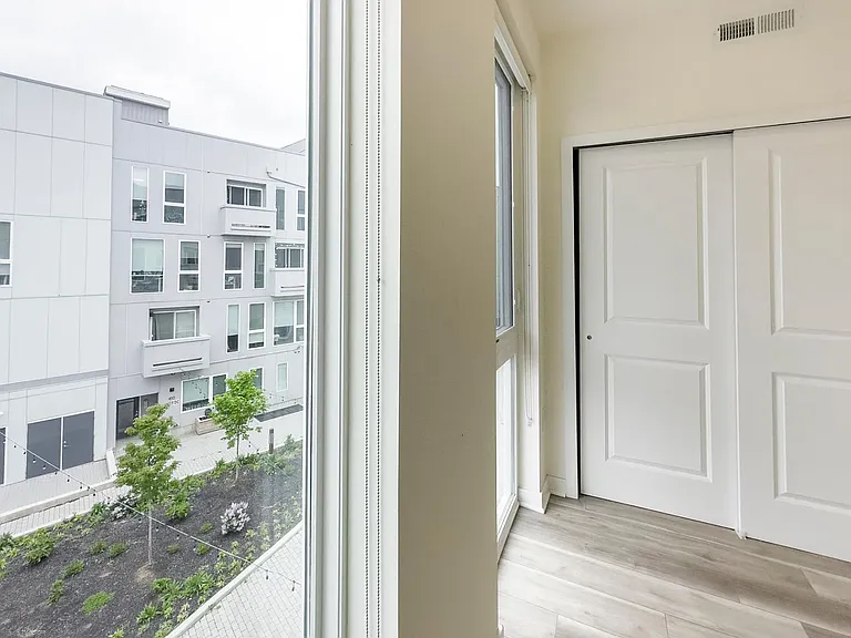 1667 N 5th St #B011 — Photo 14