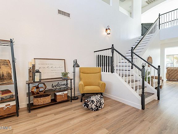 4th image of 7456 W HONEYSUCKLE Drive