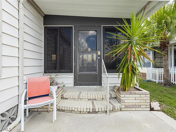 2nd image of 16255 Pelican Dr