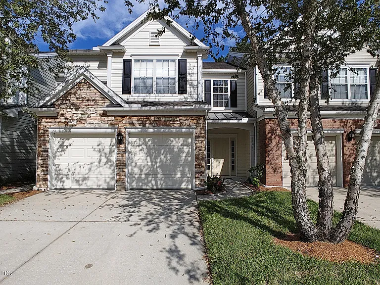 11073 Castlemain Cir E — Photo 1