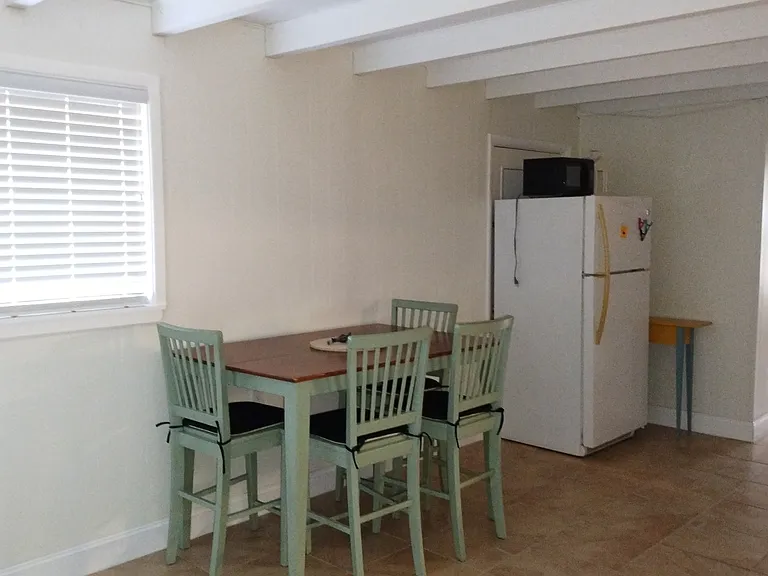Palmetto Dr NE — Photo 18