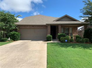 698 Colony Dr, Greenville, TX 75402