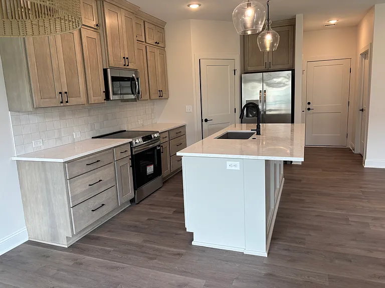 127 N Sheridan Ave — Photo 4